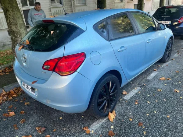 OPEL ASTRA Magnetic 2010