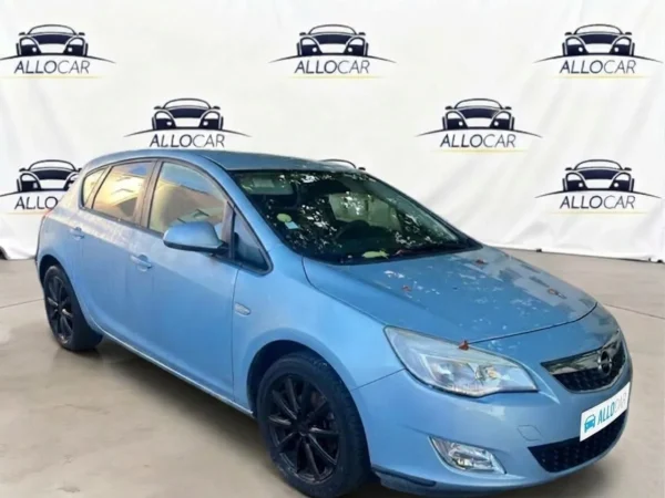 OPEL ASTRA Magnetic 2010