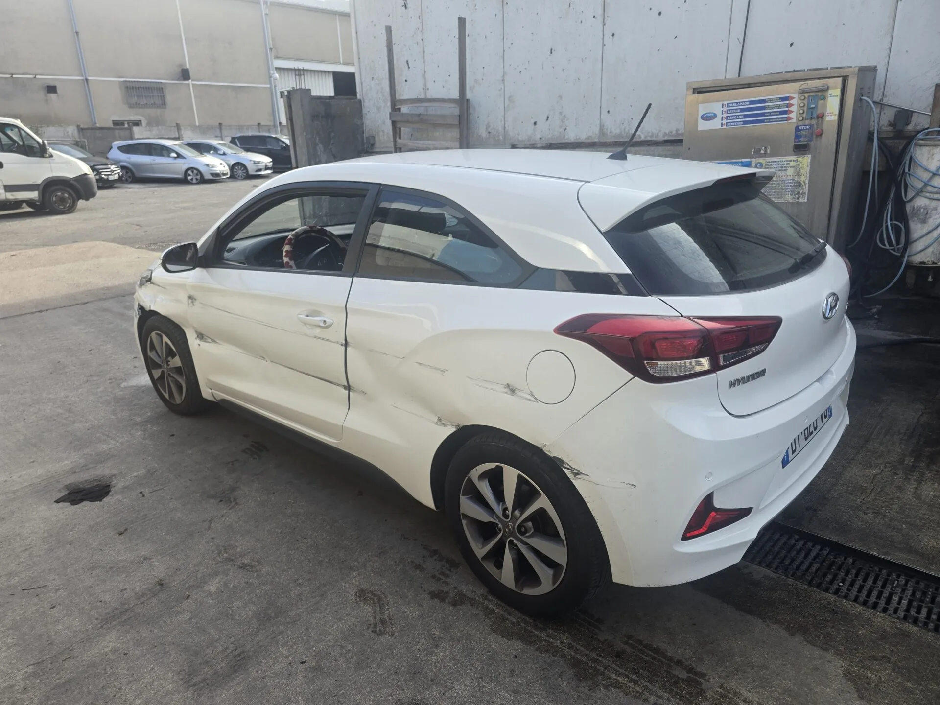HYUNDAI i20 Intuitive Plus 2015 – Image 3