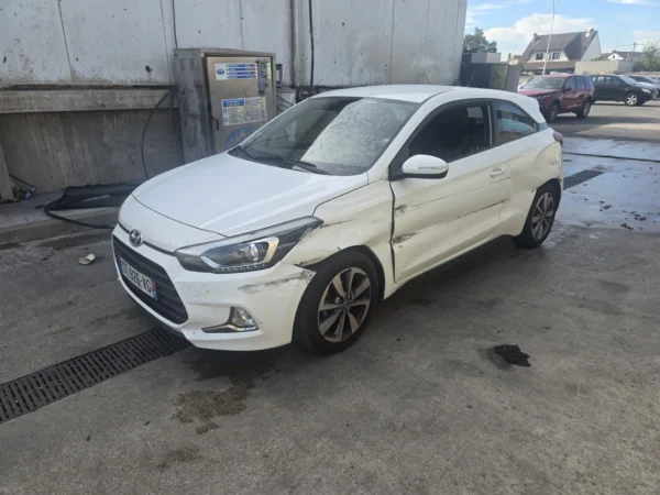 HYUNDAI i20 Intuitive Plus 2015