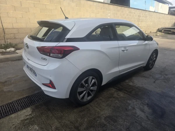 HYUNDAI i20 Intuitive Plus 2015