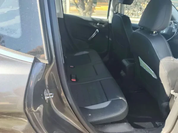 PEUGEOT 2008 Allure 2017