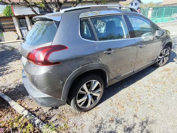 PEUGEOT 2008 Allure 2017