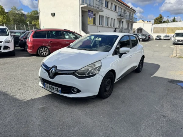 RENAULT CLIO IV SOCIETE GENERIQUE 2013