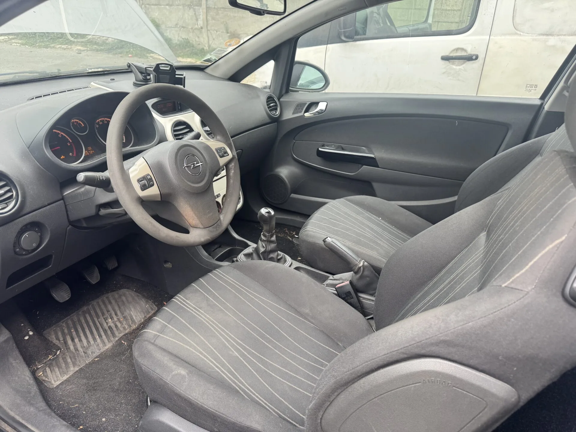 OPEL CORSA Essentia 2009 – Image 6