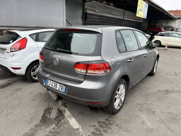 VOLKSWAGEN GOLF Trendline 2011