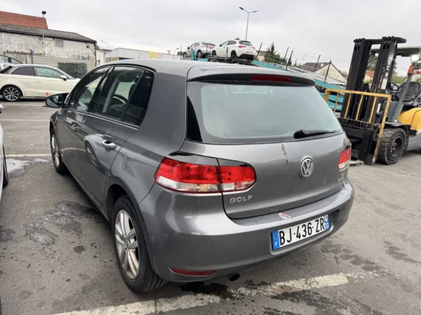 VOLKSWAGEN GOLF Trendline 2011