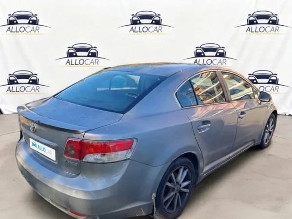 TOYOTA AVENSIS Active 2011