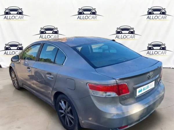 TOYOTA AVENSIS Active 2011