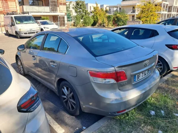 TOYOTA AVENSIS Active 2011