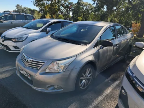 TOYOTA AVENSIS Active 2011