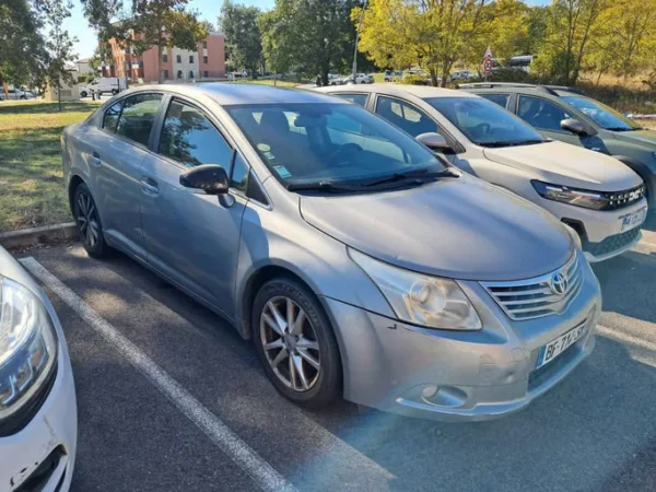 TOYOTA AVENSIS Active 2011