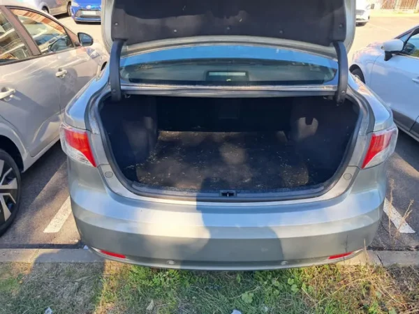 TOYOTA AVENSIS Active 2011