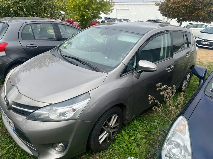 TOYOTA VERSO 2016 Dynamic 2016 – Image 5