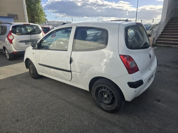 RENAULT TWINGO II 2009