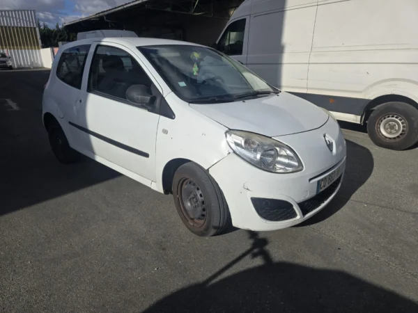 RENAULT TWINGO II 2009