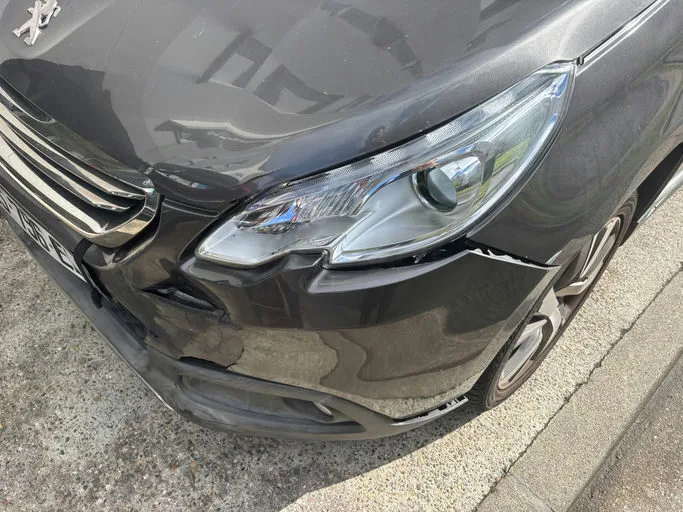 PEUGEOT 2008 Féline Titane 2015 – Image 9