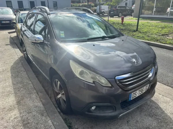 PEUGEOT 2008 Féline Titane 2015
